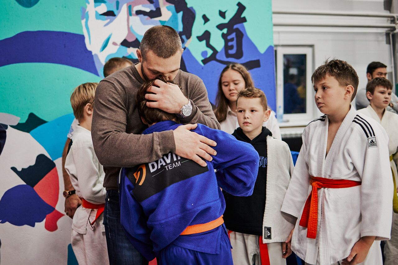 Школа дзюдо красноярск. ССК Красноярск дзюдо. Спортзал дзюдо Красноярск Лазо. Гиагинская школа дзюдо. Красноярск дзюдо 5.08.23.