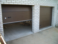 Ворота DoorHan гаражные секционные ручные 4000х2600 металл подъемные