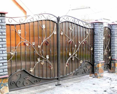 Ворота для гаража от 65000 руб.