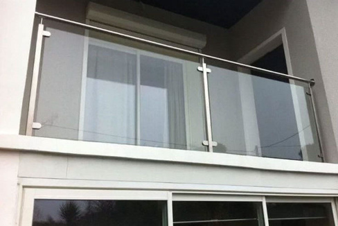 Ограждение стеклянное для балкона
