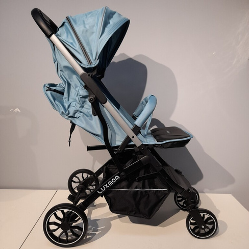 Детская прогулочная коляска LuxmomV3 голубая